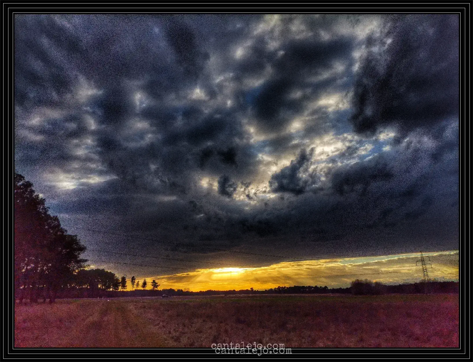Atardecer Por El Poligono