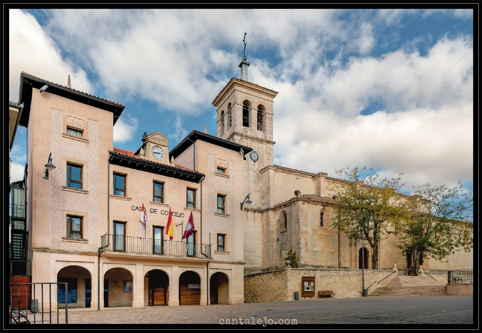 Ayuntamiento E Iglesia 2