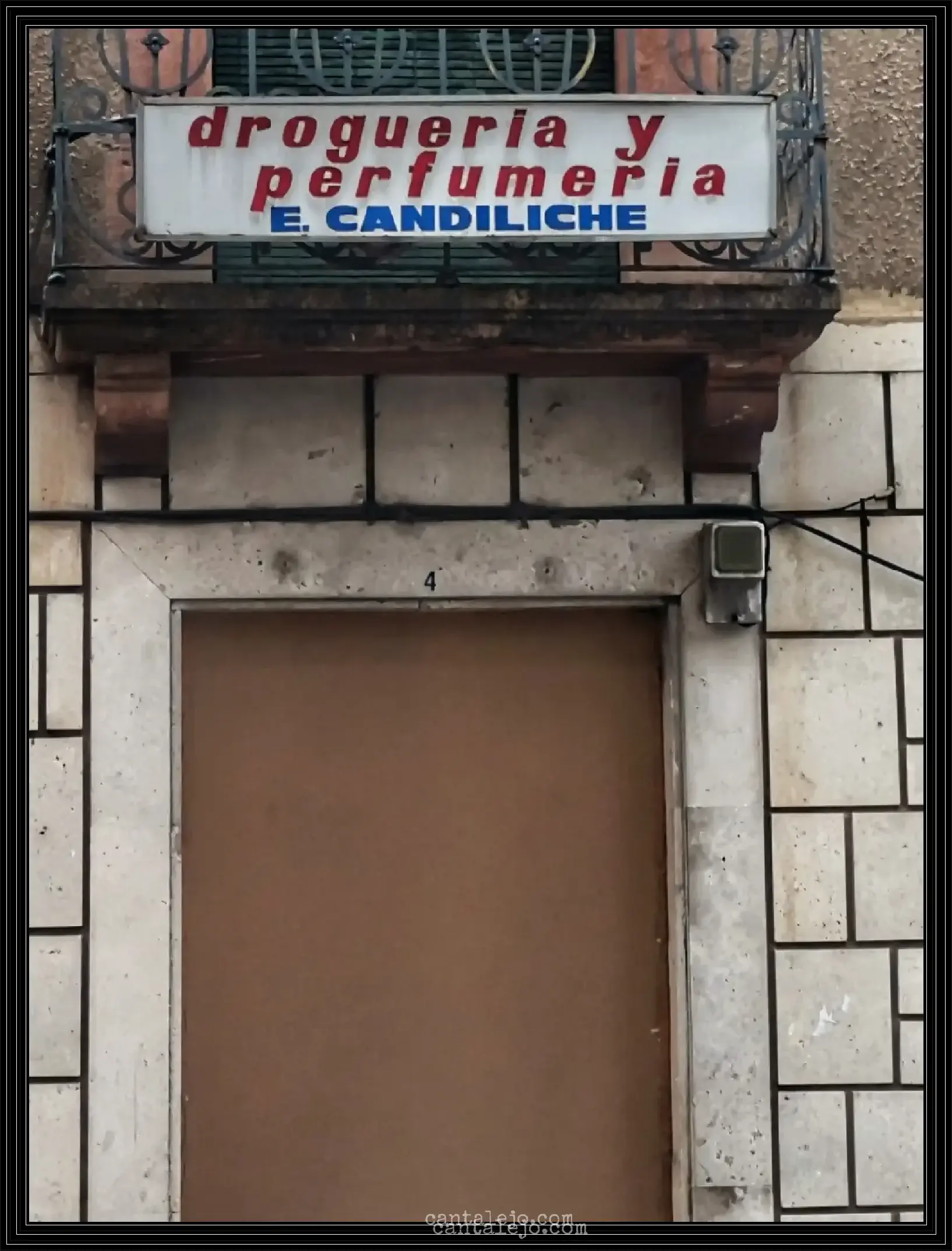 Fachada Candiliche