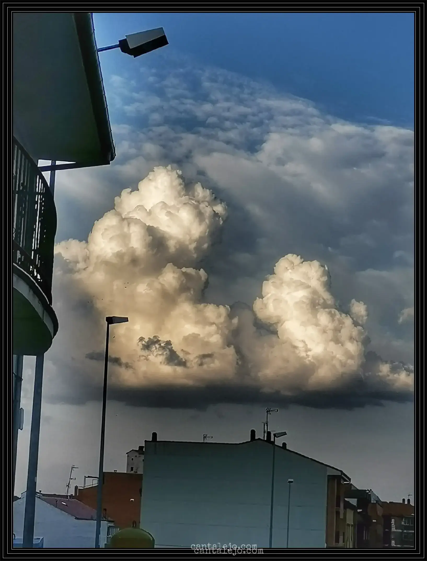 Nube Desde Calle Pinarejo
